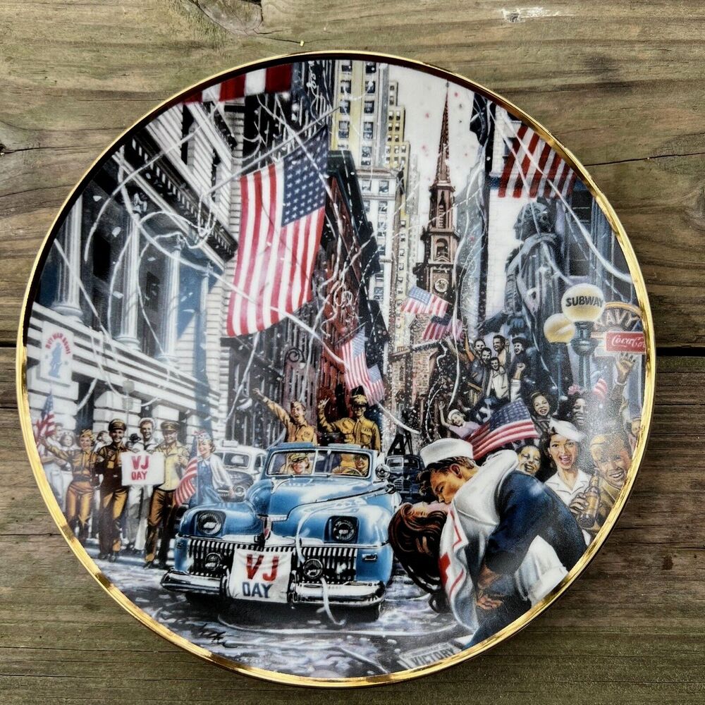 VJ Day Plate Franklin Mint w/ Certificate of Authenticity 8"